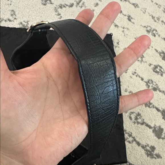 GUCCI Sherry Line GG Pattern Hand One Black Canvas Leather Gold Hardware - Picture 8 of 10